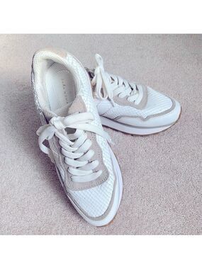Zara White & Taupe Textured Athletic Running Sneakers